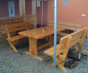 Tető nélküli kerti garnitúra