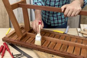 Kerti bútor felújítása